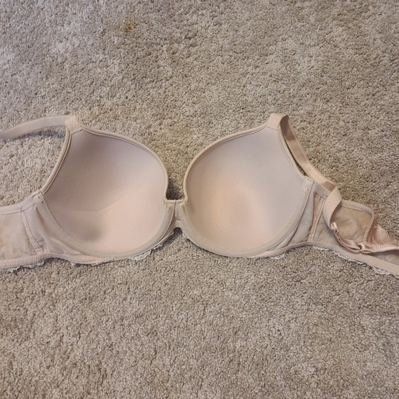 Wacoal 36D Lace Trim Bra - Picture 3 of 4